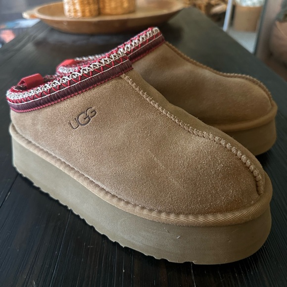 UGG Tazman - Picture 1 of 4